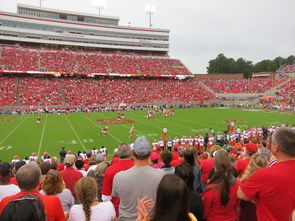 中国足球国家队积极参与国际足球交流活动，中国国足足协部门